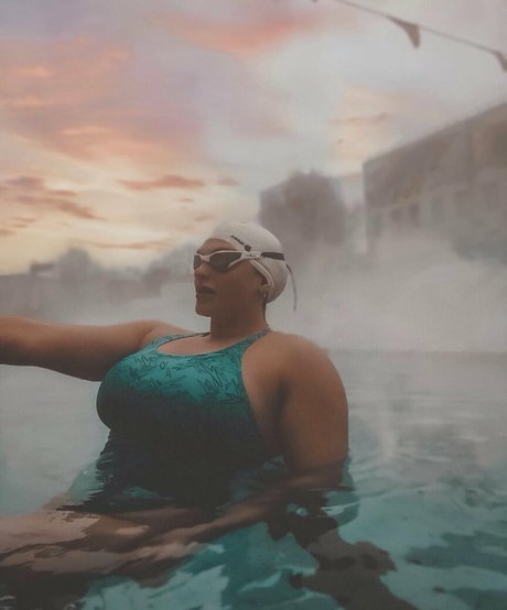 Anastasia Shark pornstar erotic pic