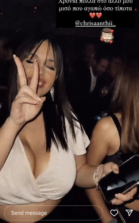 Chrysanthie pretty model photo