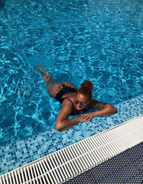 shemale handjob onlyfans hot images