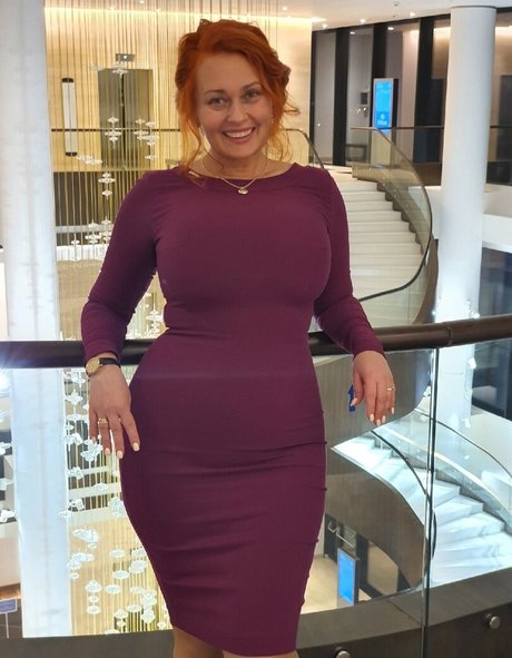 blonde nude onlyfans top image