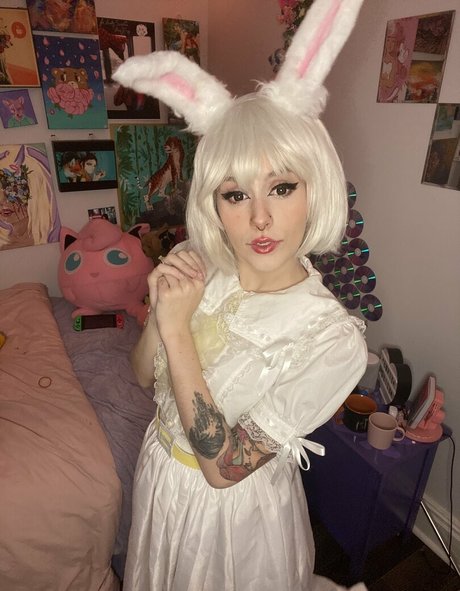 emptydeity naked actress img