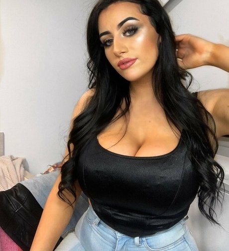 teen lingerie onlyfans beautiful pics