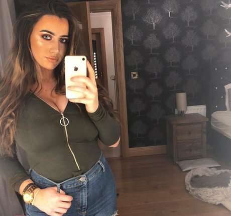 Ciara Lennon naked model pictures