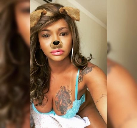 Karol Salles pretty actress img