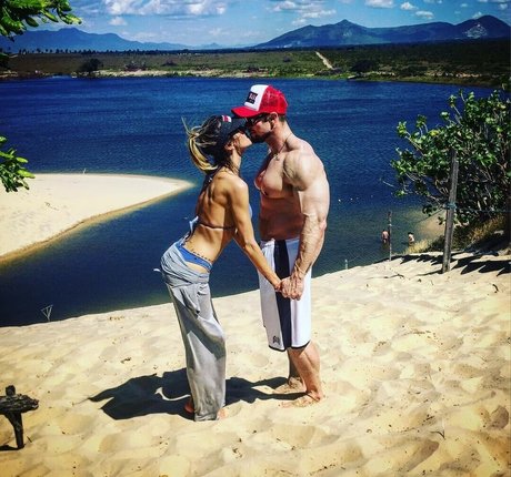 Roberta Carbonari Muzy sexy pornstar gallery