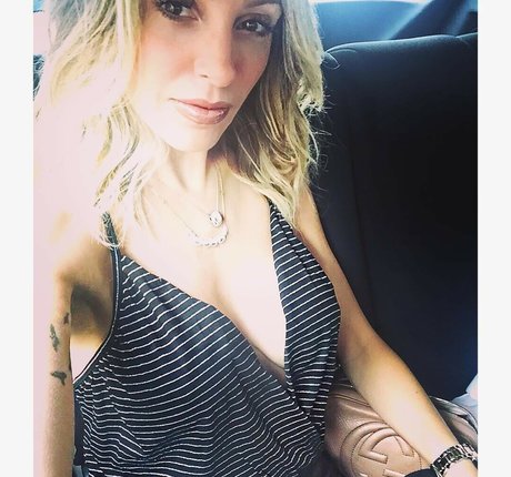 Roberta Carbonari Muzy exclusive pornstar galleries