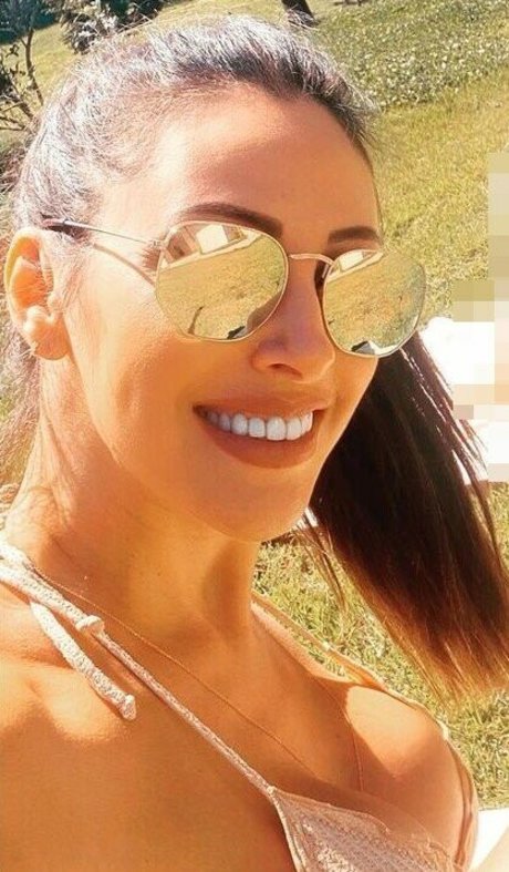 Roberta Carbonari Muzy star hd image