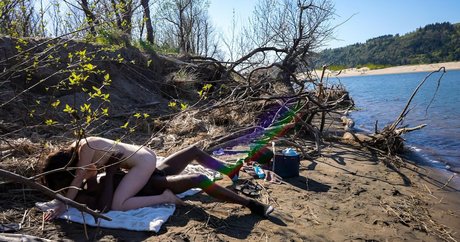 NeverSatisfiedXO model sex photos