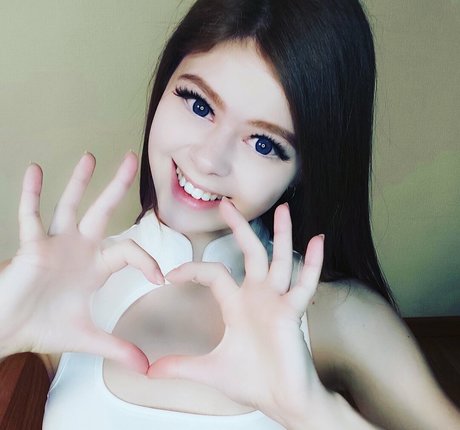 Sophia Wonder free actress photos