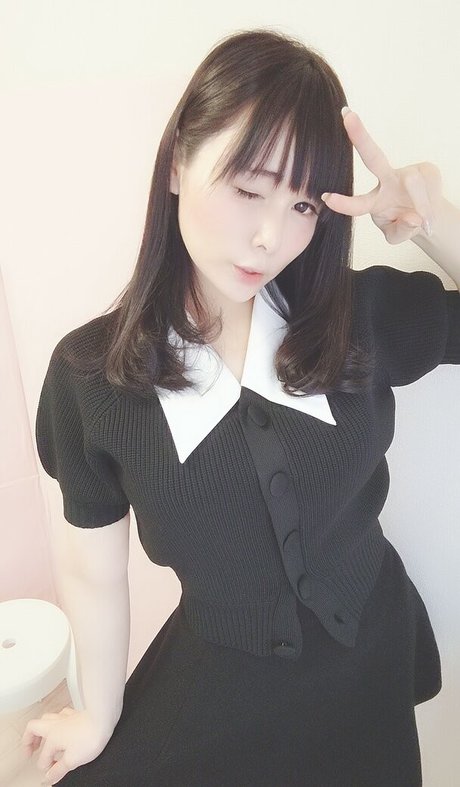 Yui Okada sexy star photos