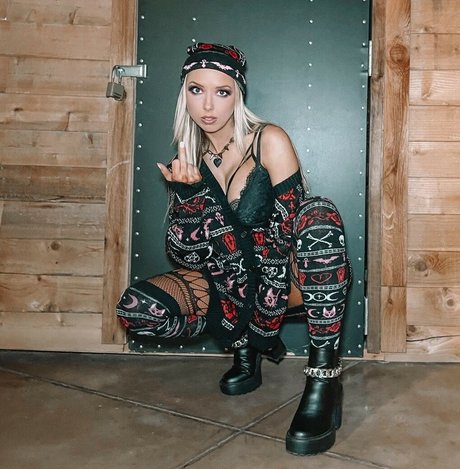 Laura Allie high quality star picture