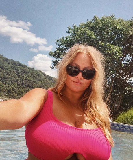 Hayden Buchko pretty pornstar gallery