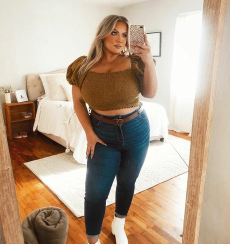 Hayden Buchko free model gallery