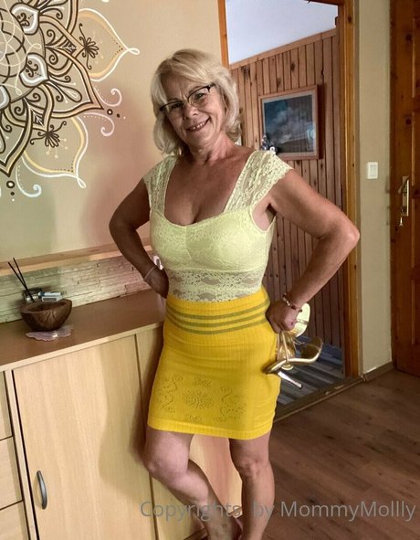 Mommymolly adult star photo