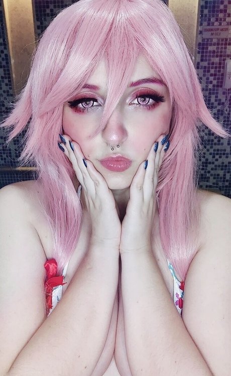 Mowa Zee naked pornstar image