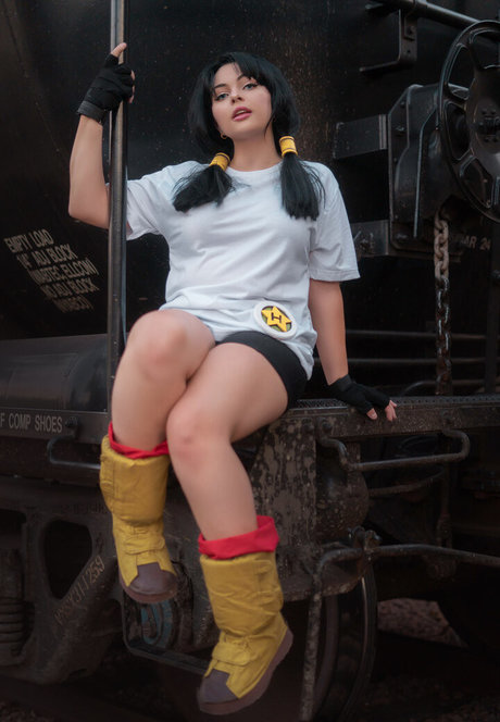 Allyssooonnnn hot model image