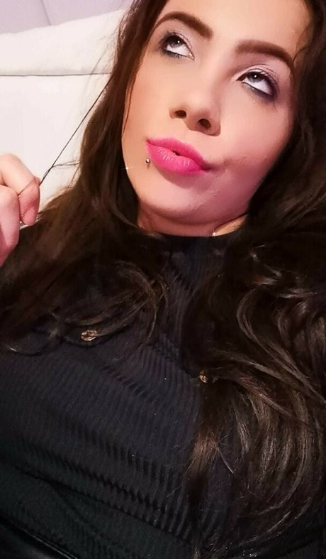 vivi2416 model nudes photos