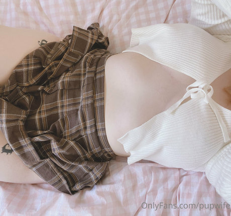 pupwife naked pornstar pics