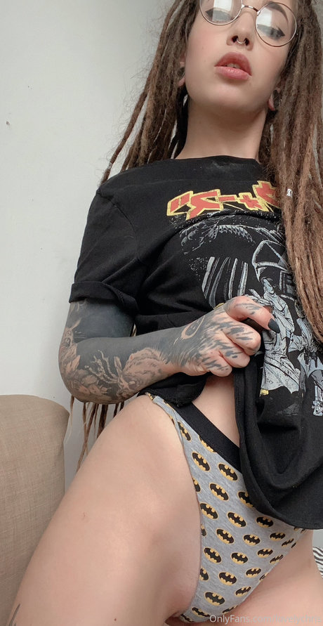 curvy solo onlyfans art nude archive