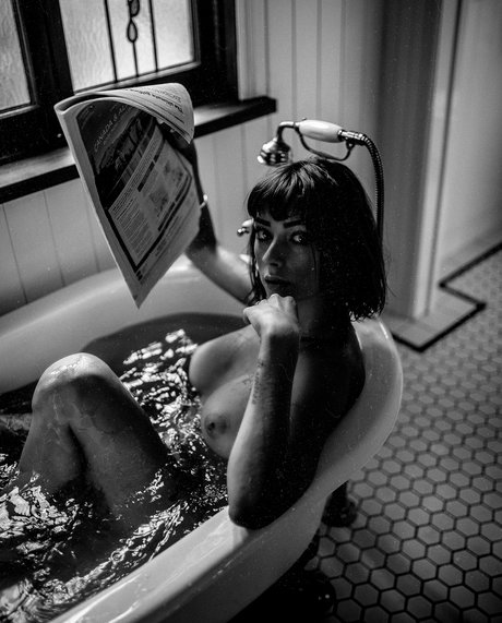 Maraa Jane exclusive model photos