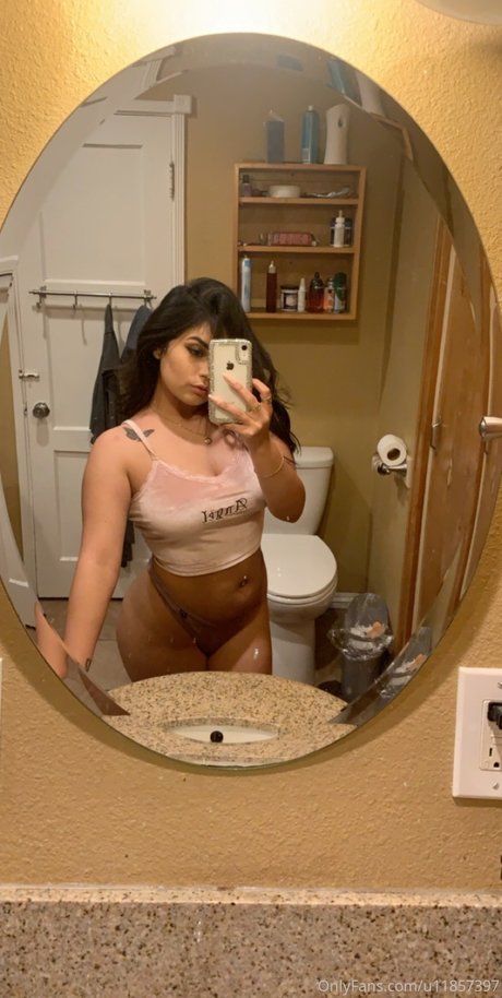 _TaniaVega star pictures