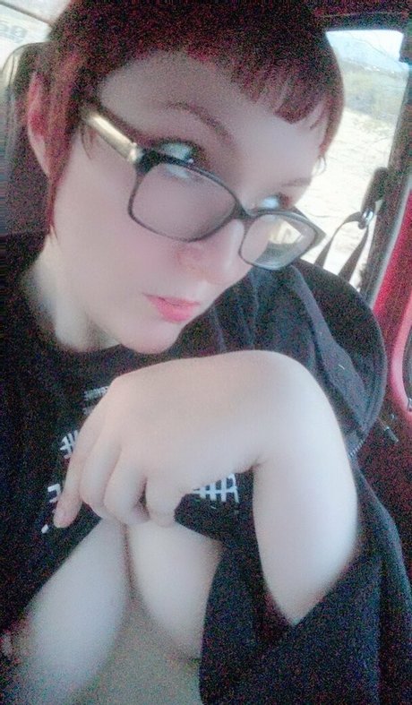 Willow Wraithright best model photo