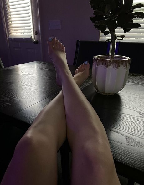 WaifuFeetMilk nude star gallery