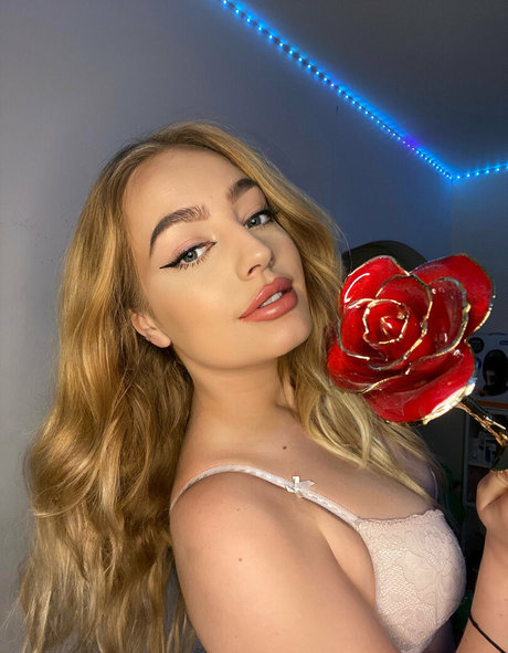 Jadecsgo pornographic star photos