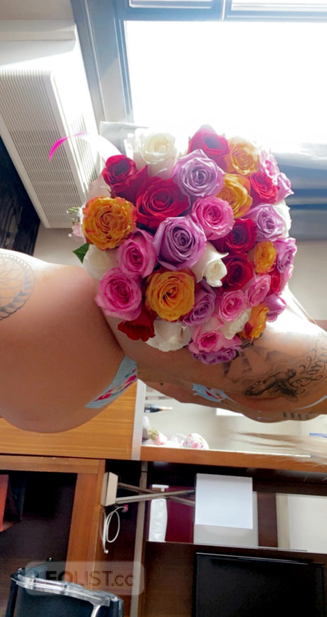 Lenabrinks model nudes archive