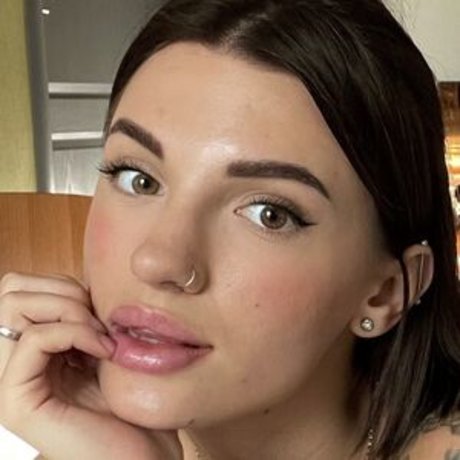 lisaero hot actress archive