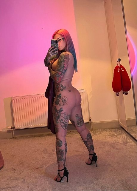 ItsLaika pornstar hd picture