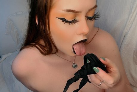 Town Slut star naked image