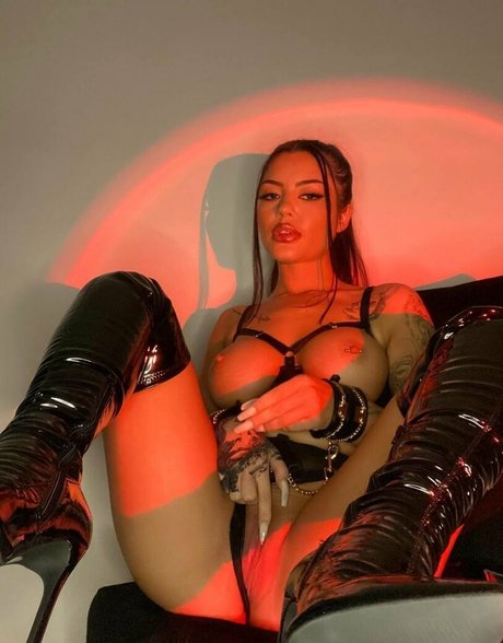 ChloeLorraineHorton pornographic actress pic