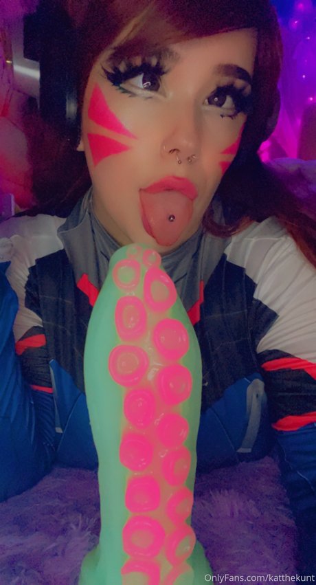 tiny asian onlyfans erotic image