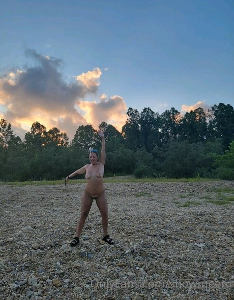 Emgaudy3333 adult model images