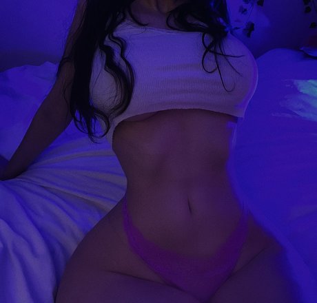 Virtual Torii star sex photos