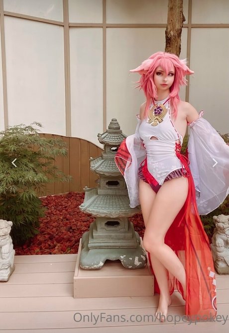 Beautyfromthorns model top pic