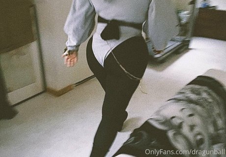 black threesome onlyfans naked image