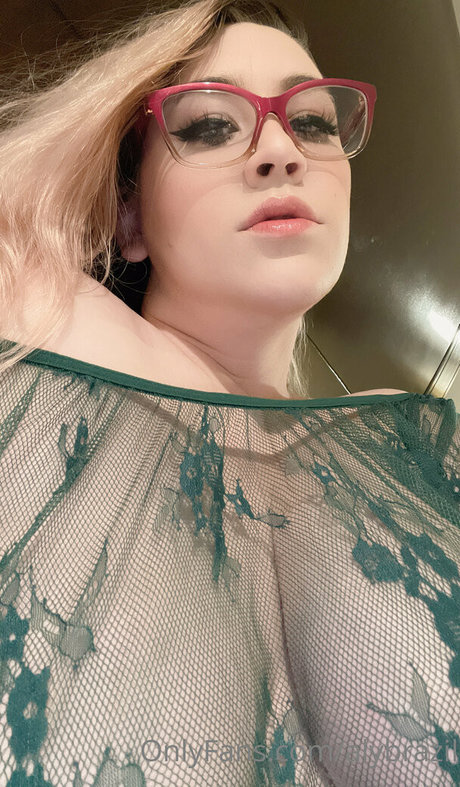 Alybrazil star nice photo