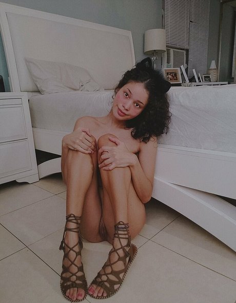 its ella lopez star erotic photos