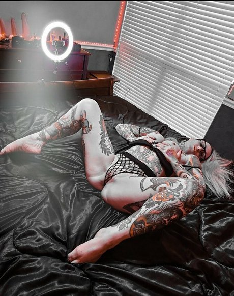 pale teen onlyfans pornographic img