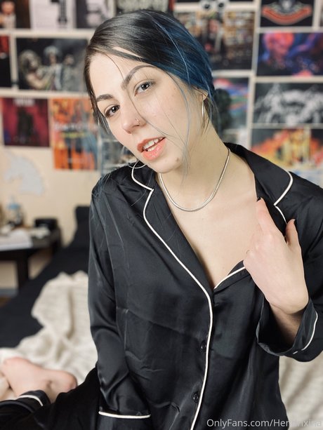 Hendrixina adult star photos