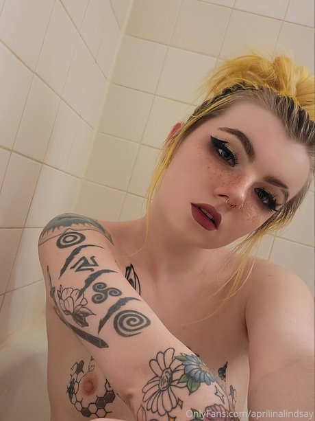 aprilinalindsay pornstar nude pics