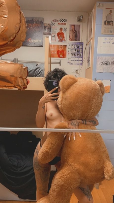 Twelv3 nude pornstar pic