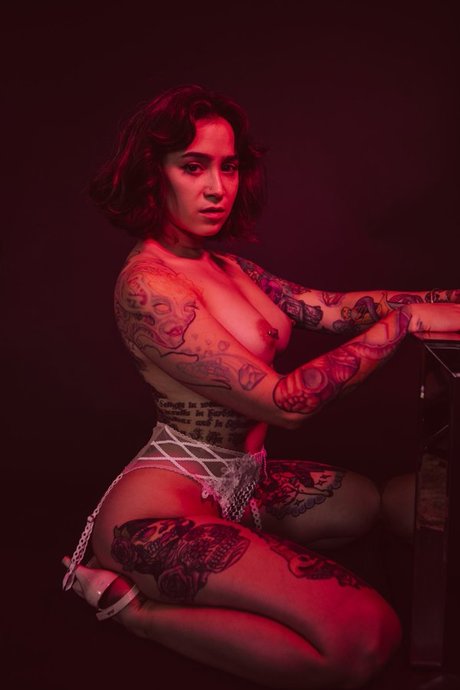 Jaclyn model hot galleries