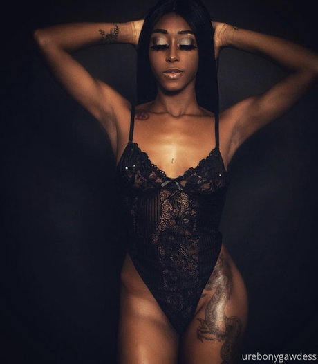 Aaliyah Ali star high quality pictures