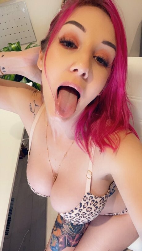 tattooed shemale onlyfans erotic picture