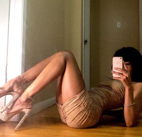 Crackn Freckles naked star archive