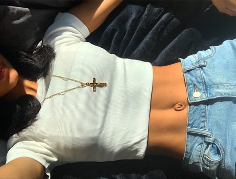 Crackn Freckles nude star archive