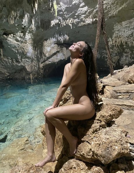 Explore with SARA Profile photo